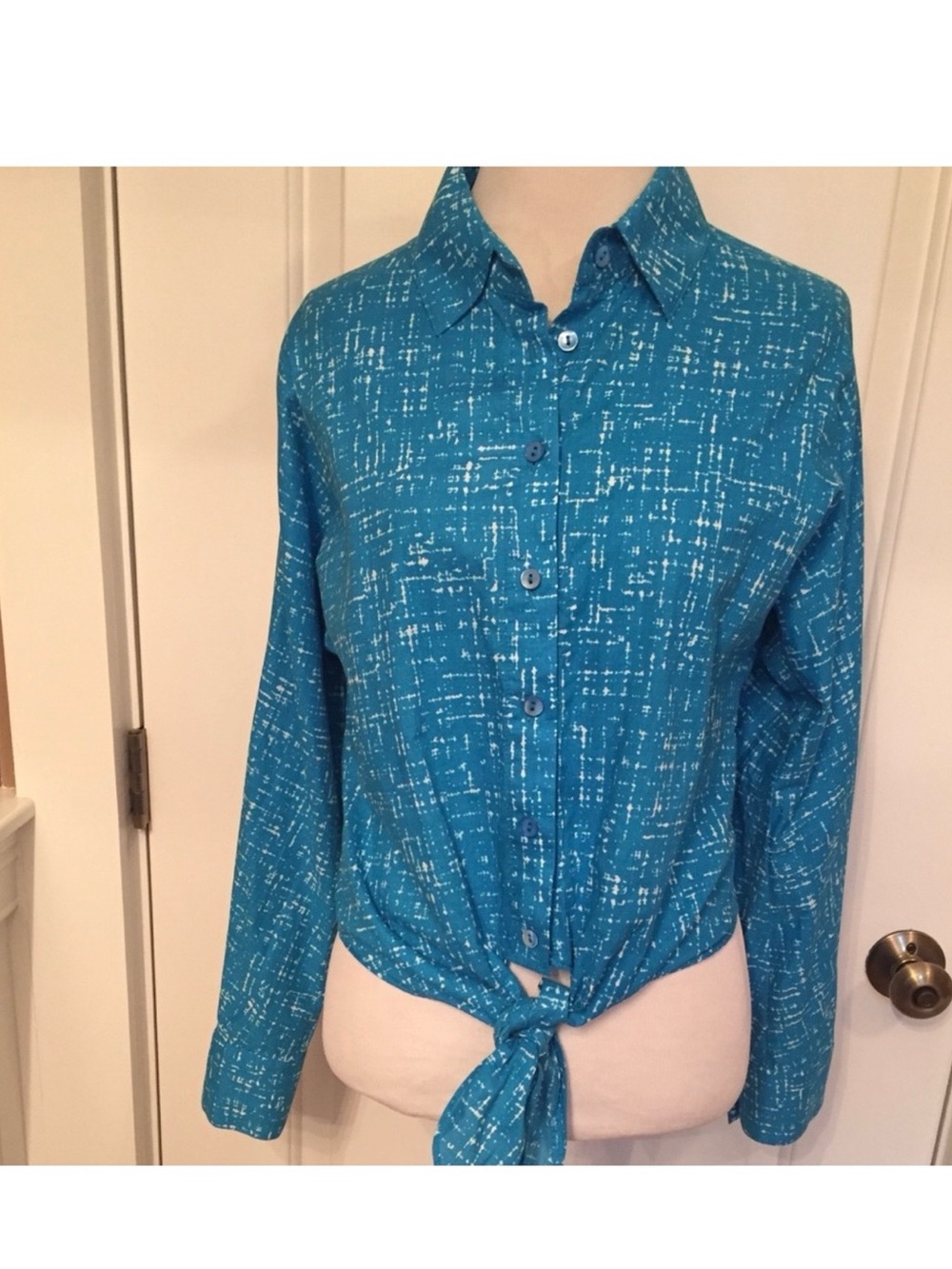 W By WORTH BLOUSE CROPPED BLUE WHITE PRINT TIE Size S